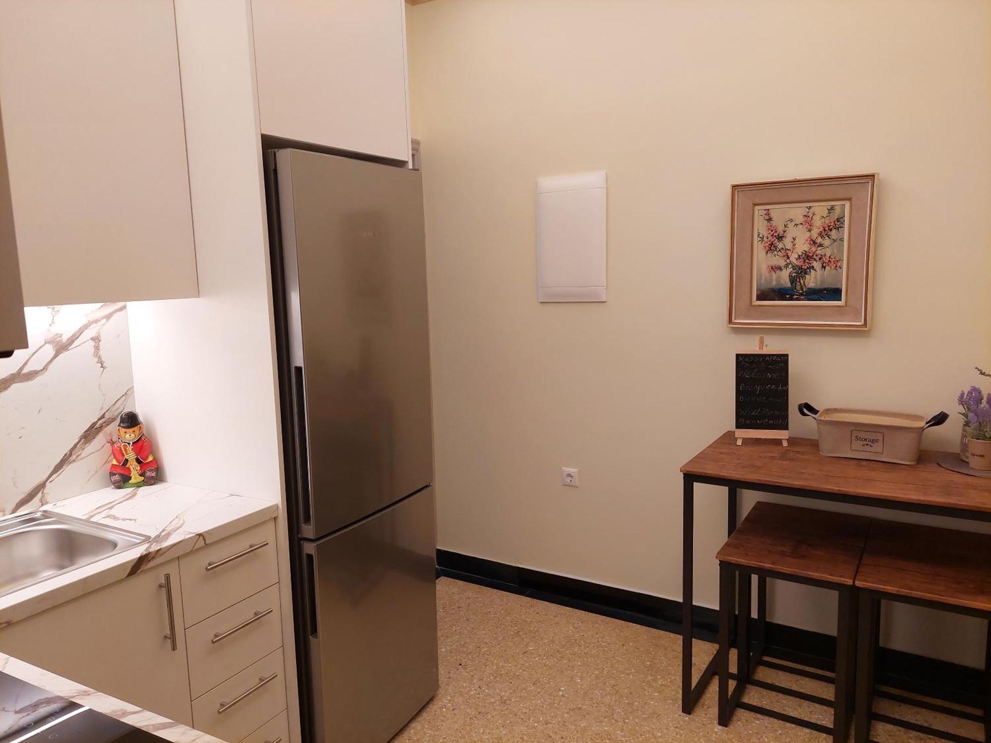 Bmv Apartments Атина Екстериор снимка