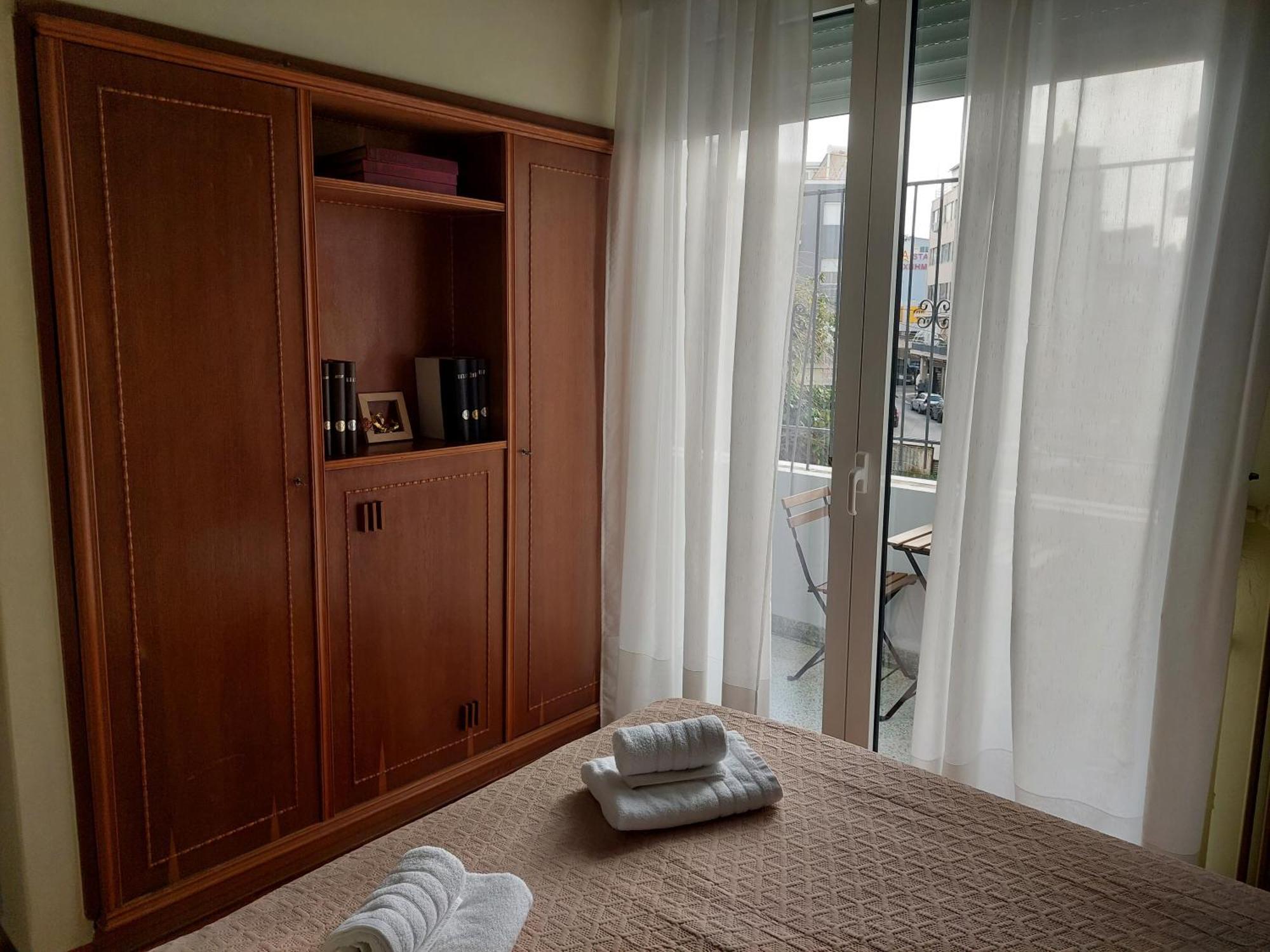 Bmv Apartments Атина Стая снимка